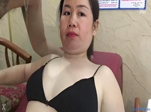 The plane girl I just met wanted to go to the motel to suck my cock